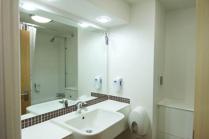 Premier Inn Worcester Bagian luar foto